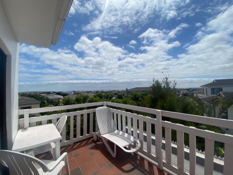 Commercial Property for Sale in Country Club Western Cape